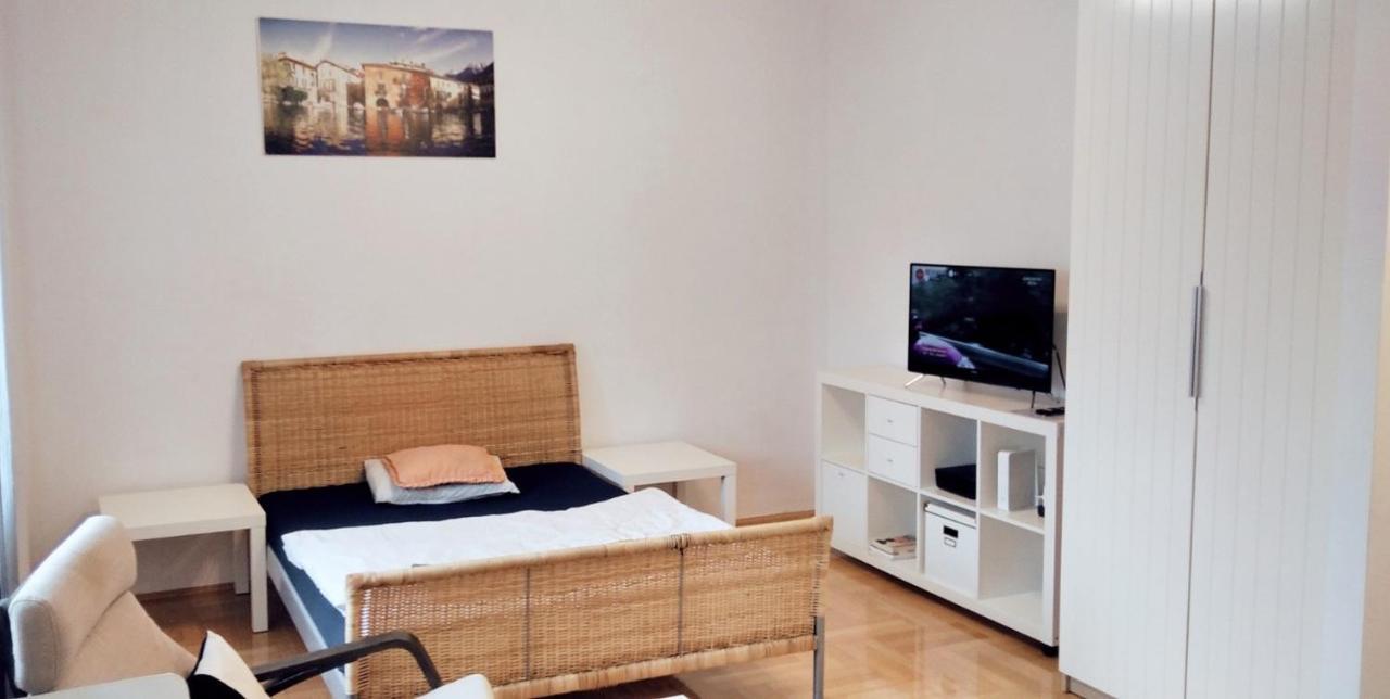 Apartament Hallera Square Warsaw 27M2 Exterior foto